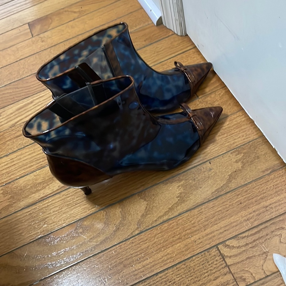 Transparent booties with kitten heels